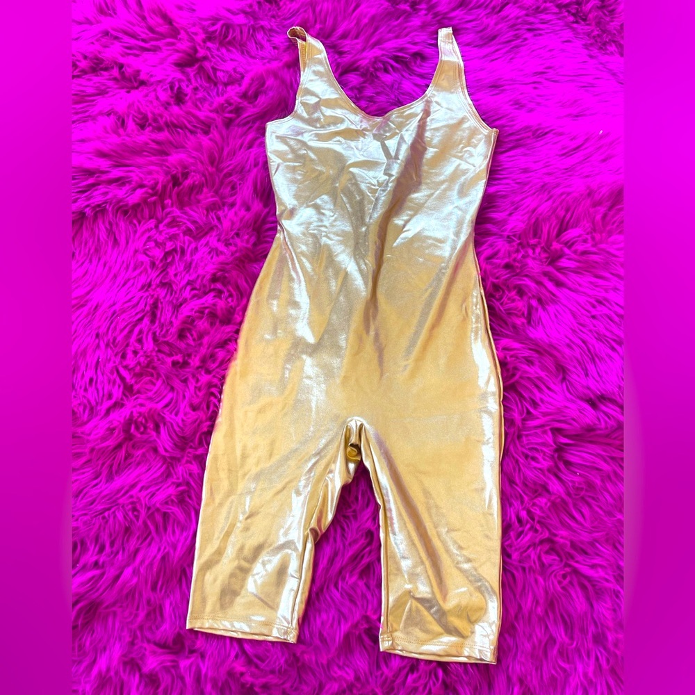 Gold biker shorts, bodysuit
